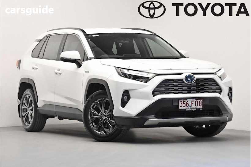 White 2022 Toyota RAV4 SUV GXL F