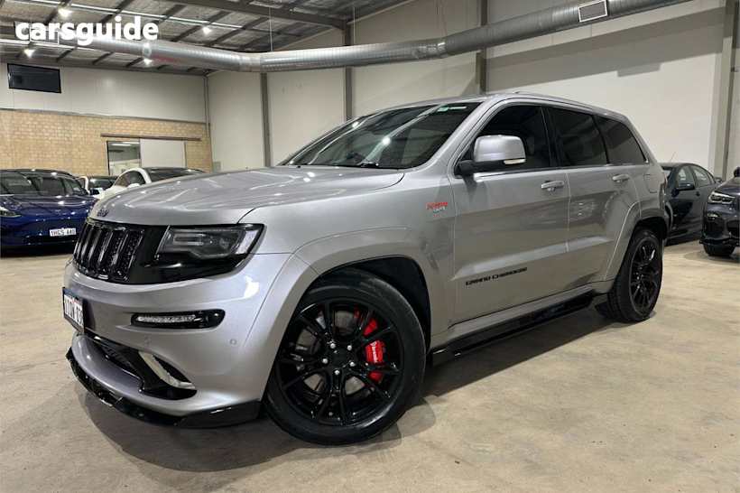 Silver 2014 Jeep Grand Cherokee Wagon Srt 8 (4X4)