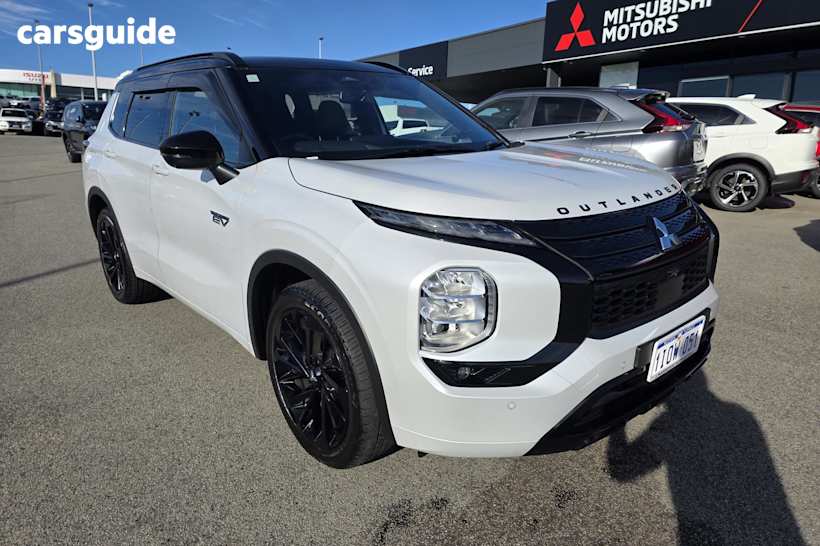 White 2025 Mitsubishi Outlander Wagon Phev GSR (awd)
