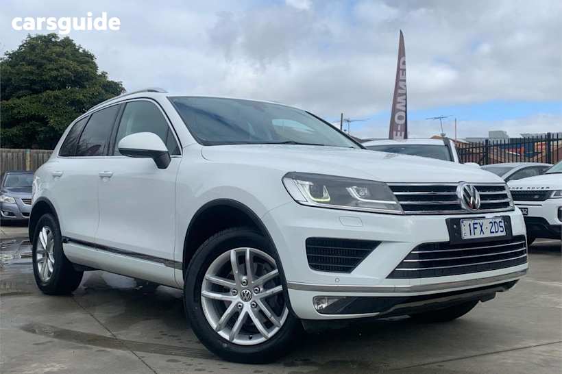 White 2015 Volkswagen Touareg Wagon 150 TDI Element