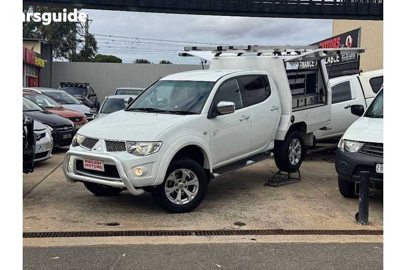 White 2011 Mitsubishi Triton Double Cab Utility GLX (4X4)