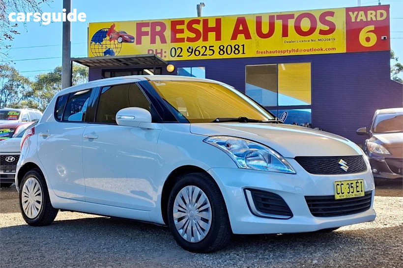 White 2014 Suzuki Swift Hatchback GL