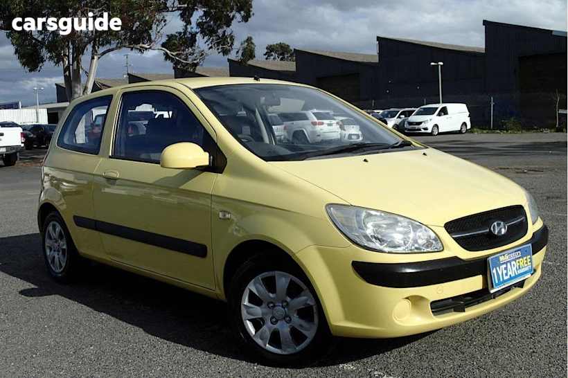 Yellow 2009 Hyundai Getz Hatchback S