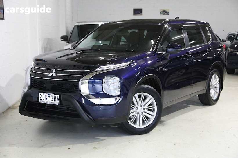 Blue 2022 Mitsubishi Outlander SUV ES 4X4