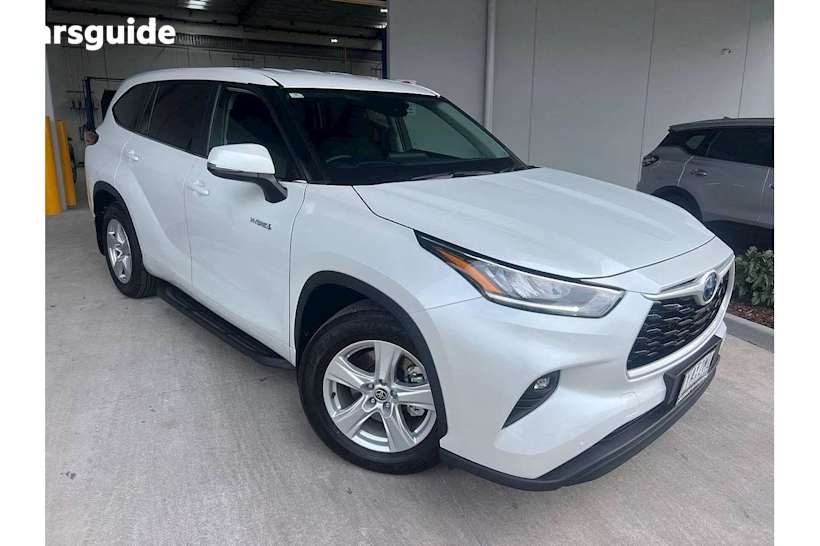 White 2023 Toyota Kluger SUV GX 4X4