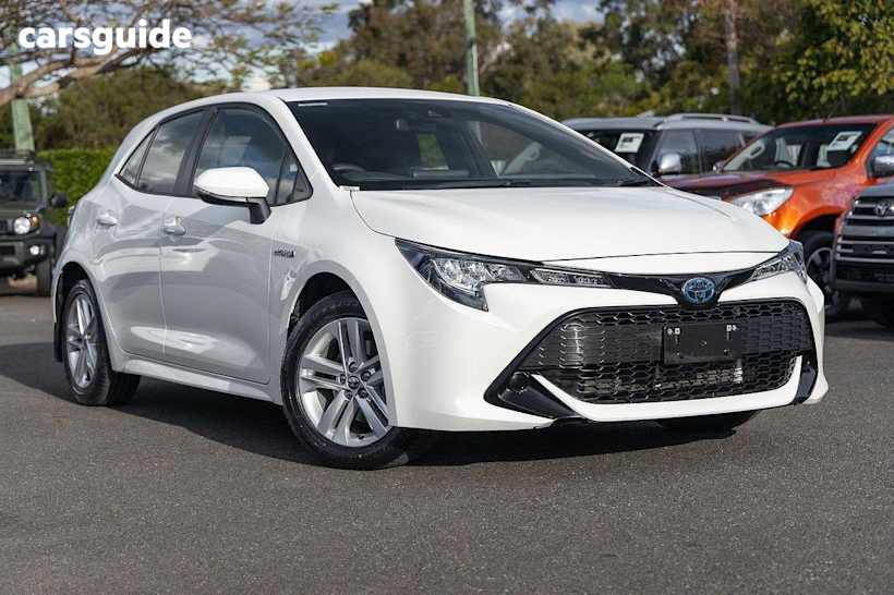 White 2021 Toyota Corolla Hatch ASCENT SPORT HYBRID F