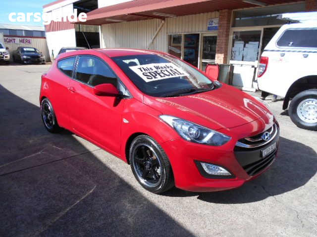 Red 2013 Hyundai I30 Hatchback Se