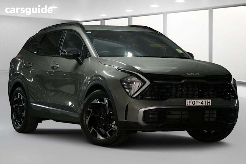 Green 2025 Kia Sportage Wagon SX+ (awd)