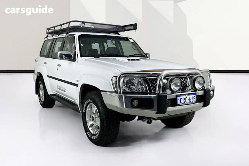 White 2007 Nissan Patrol Wagon St-S (4X4)