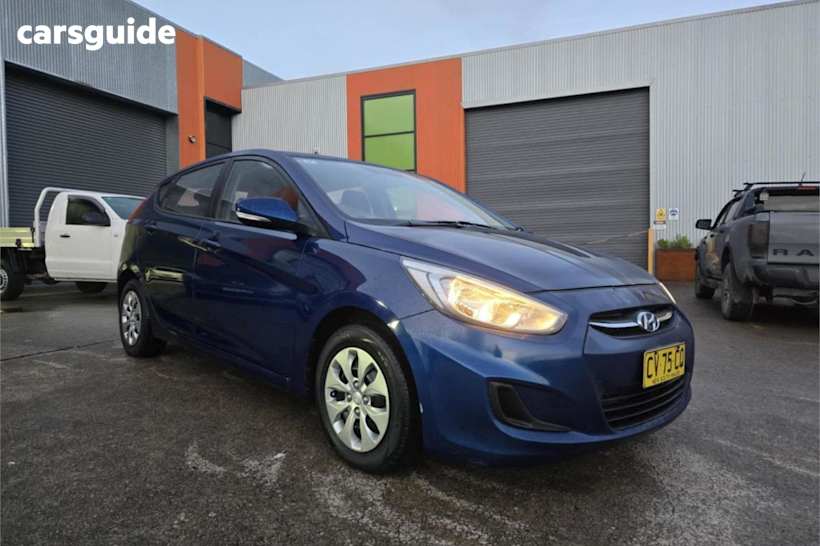 Blue 2017 Hyundai Accent Hatchback Active