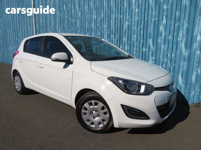 White 2014 Hyundai I20 Hatchback Active