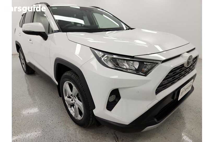 White 2020 Toyota RAV4 SUV GXL F