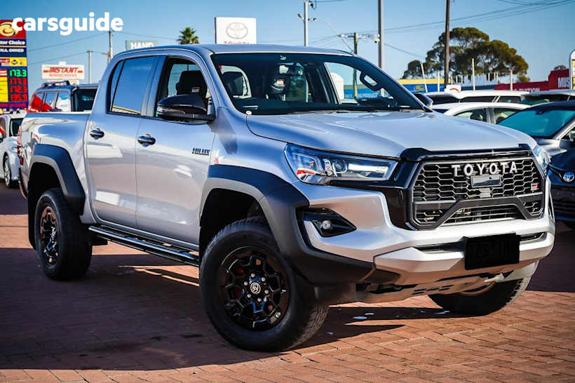 Silver 2023 Toyota Hilux Double Cab Pick Up Gr-Sport Two-Tone (4X4)
