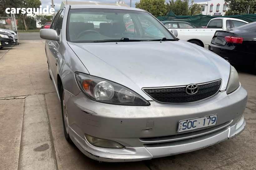 Silver 2003 Toyota Camry Sedan Sportivo