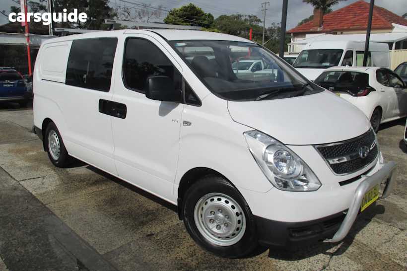 White 2016 Hyundai Iload Crew Van Crew 6S Liftback