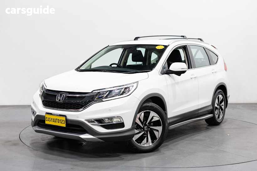 White 2016 Honda CR-V Wagon LE (4X2)