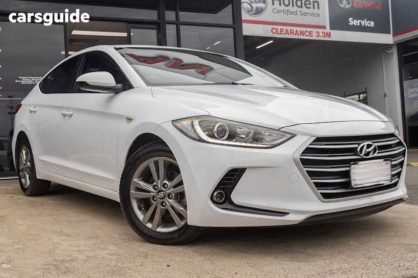 White 2017 Hyundai Elantra Sedan ACTIVE F