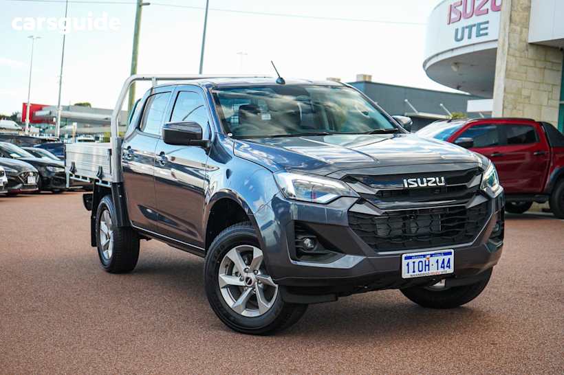 Grey 2024 Isuzu D-MAX Crew Cab Chassis Ls-M (4X4)