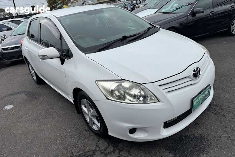 White 2010 Toyota Corolla Hatchback Ascent