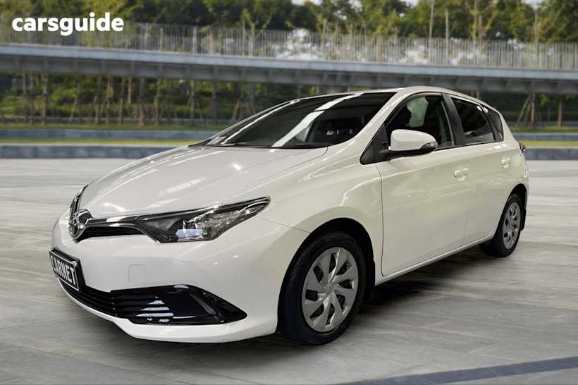 White 2017 Toyota Corolla Hatchback Ascent