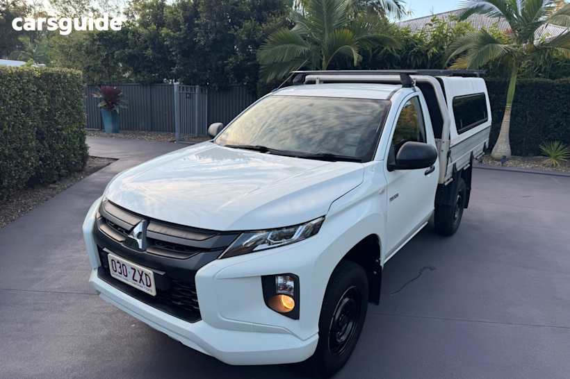 White 2019 Mitsubishi Triton Cab Chassis Glx