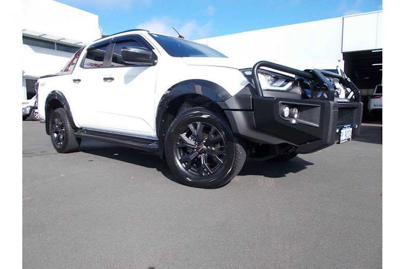 2023 Isuzu D-MAX Crew Cab Utility X-Terrain (4X4)