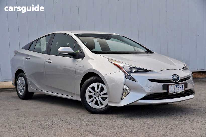 Silver 2016 Toyota Prius Hatchback Hybrid