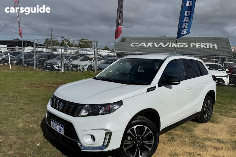 White 2022 Suzuki Vitara Wagon Turbo