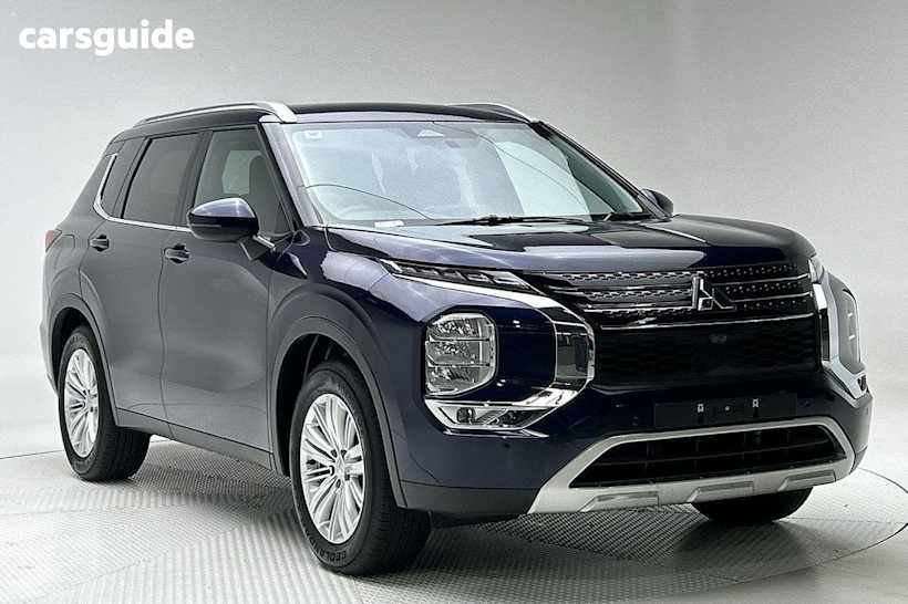 Blue 2024 Mitsubishi Outlander SUV LS F