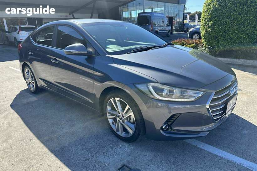 Grey 2016 Hyundai Elantra Sedan Elite 2.0 MPI