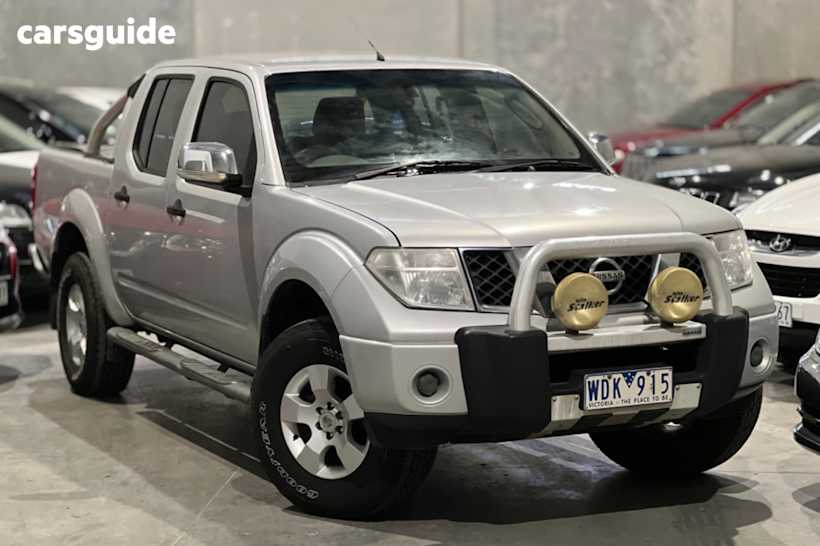 Grey 2007 Nissan Navara Dual Cab Pick-up St-X (4X4)