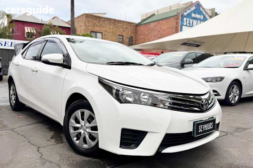 White 2014 Toyota Corolla Sedan Ascent
