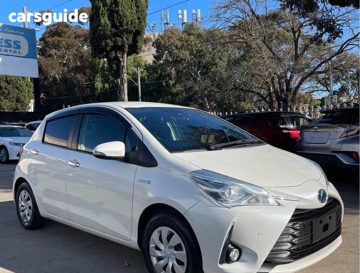 White 2019 Toyota Vitz Hatchback F (Hybrid)