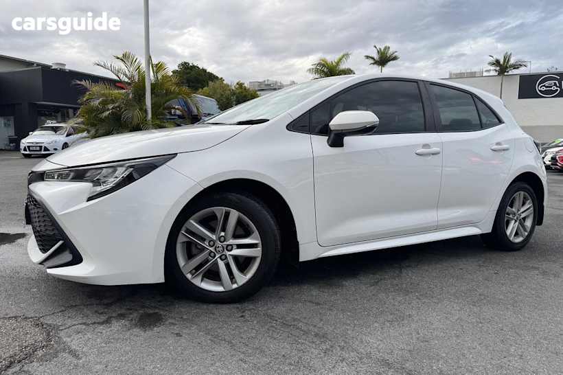 White 2019 Toyota Corolla Hatchback Ascent Sport