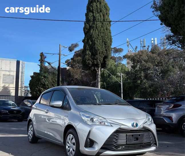 Silver 2018 Toyota Vitz Hatchback F (Hybrid)