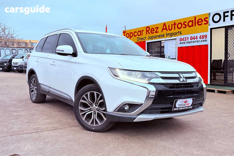 White 2015 Mitsubishi Outlander Wagon Ls (4X2)