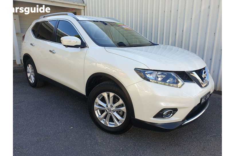 White 2015 Nissan X-Trail Wagon St-L (4X4)