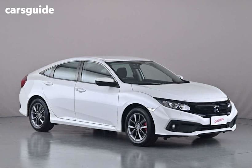 White 2019 Honda Civic Sedan Vti-S
