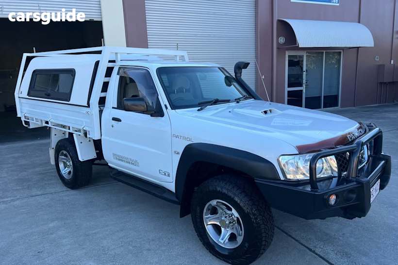 White 2008 Nissan Patrol Coil Cab Chassis ST (4X4)