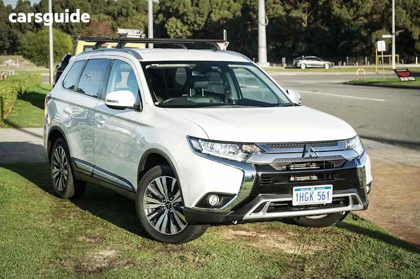 White 2021 Mitsubishi Outlander Wagon Ls 7 Seat (2Wd)