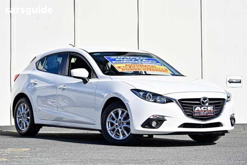 White 2015 Mazda 3 Hatchback Maxx