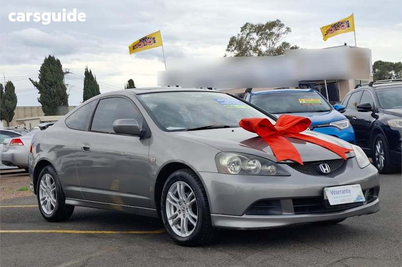 Silver 2006 Honda Integra Coupe Luxury