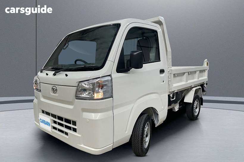White 2024 Daihatsu Hi-jet Ute Tray