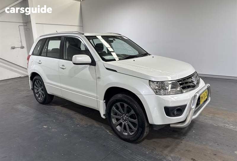 White 2017 Suzuki Grand Vitara Wagon Sports (4X4)