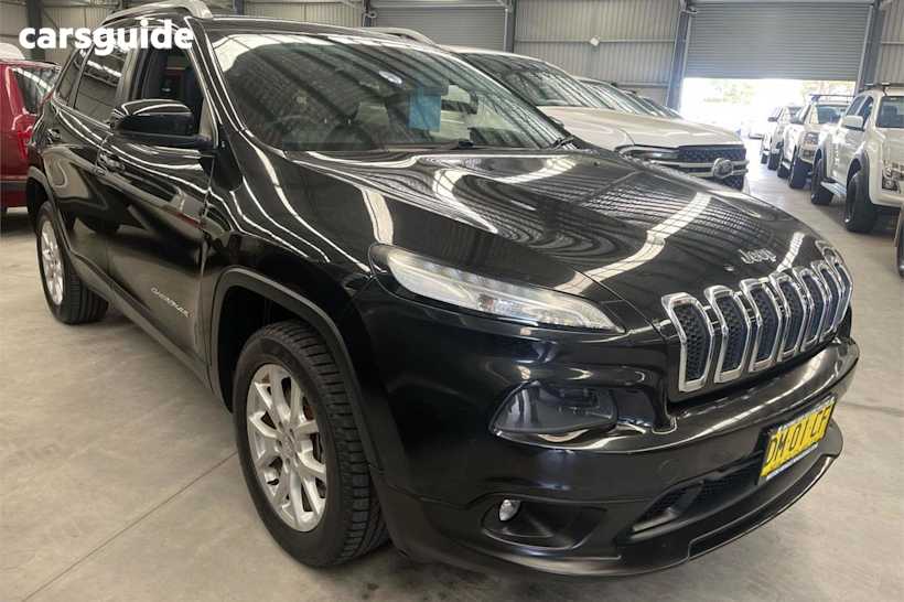 Black 2014 Jeep Cherokee Wagon Longitude (4X4)