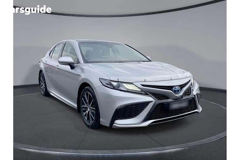 Silver 2021 Toyota Camry Sedan SL F