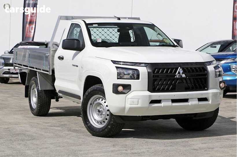 White 2025 Mitsubishi Triton Ute Tray GLX 4X4