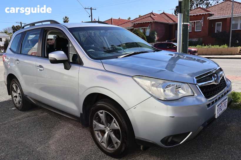 Silver 2014 Subaru Forester Wagon 2.5I