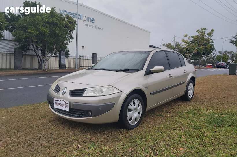 Gold 2007 Renault Megane Sedan Expression