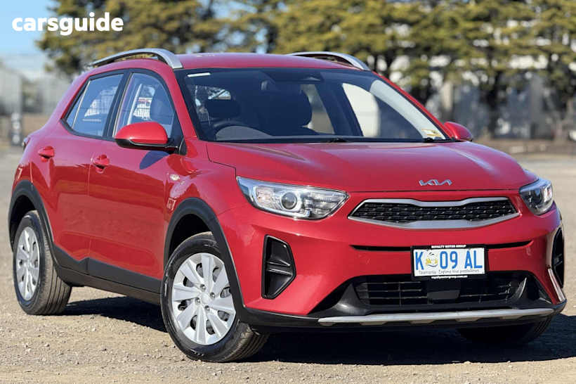 Red 2021 Kia Stonic Wagon S